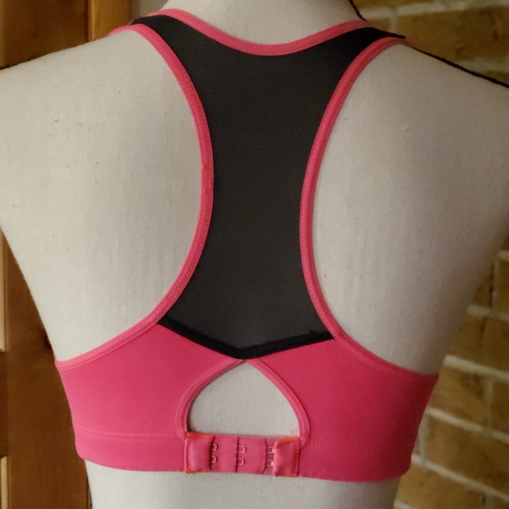 Victoria's Secret VSX Sport Bra - Picture 2 of 3